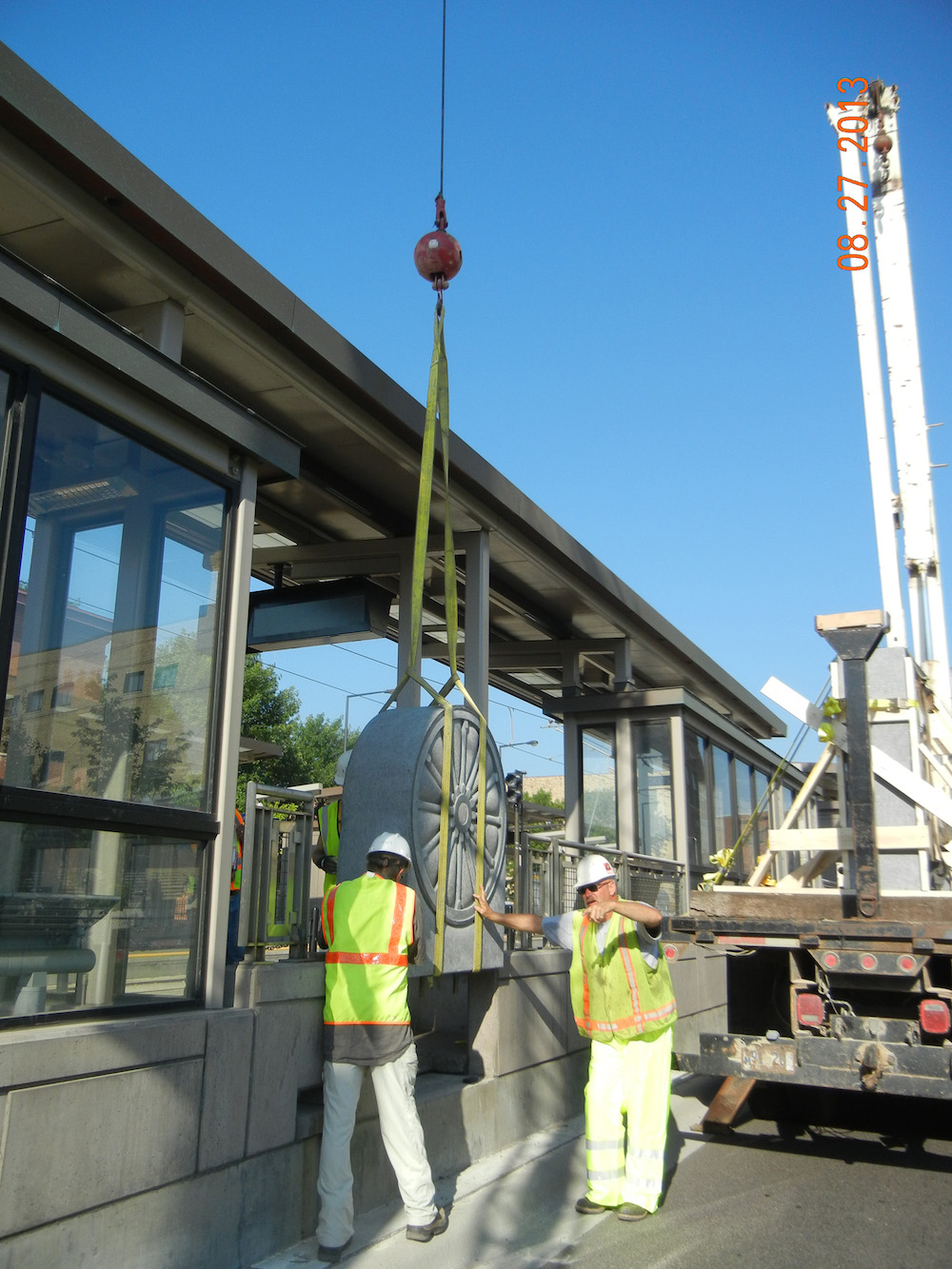 Raymond Avenue Station Art